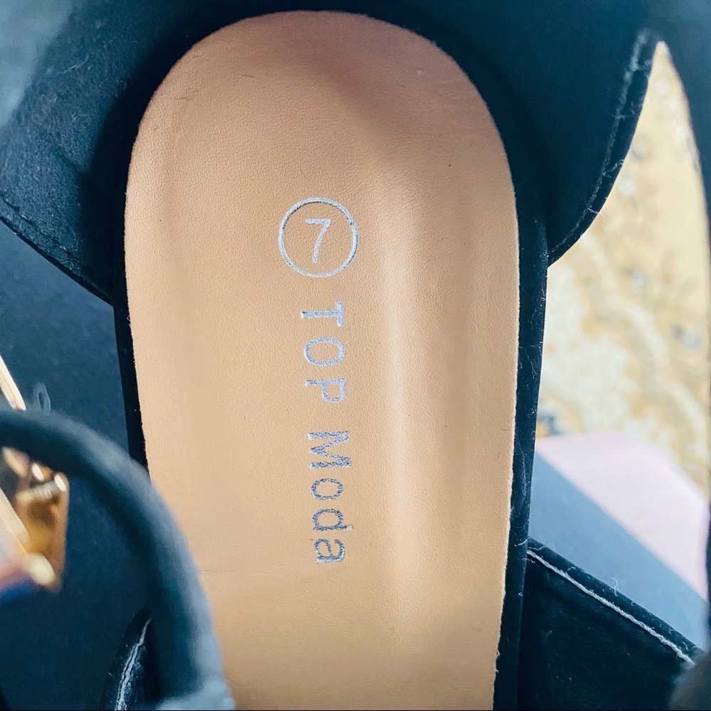 Caged Block Heel Sandals - Picture 15 of 16